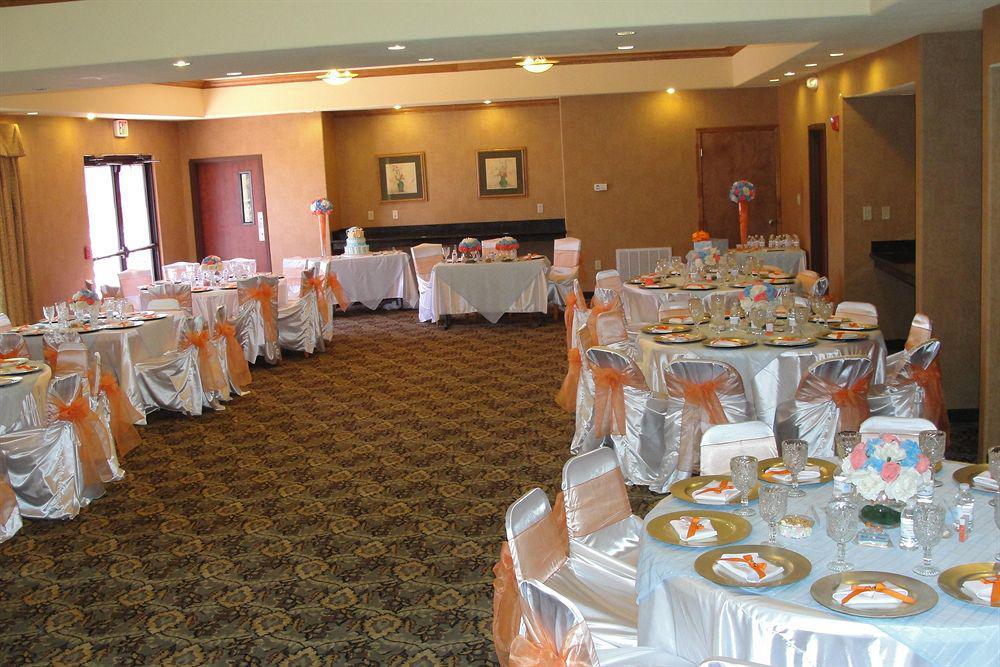 Holiday Inn Express Hotel & Suites Rio Grande City, An Ihg Hotel Restaurant photo