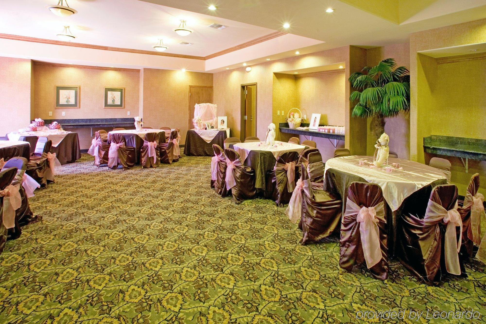 Holiday Inn Express Hotel & Suites Rio Grande City, An Ihg Hotel Restaurant photo