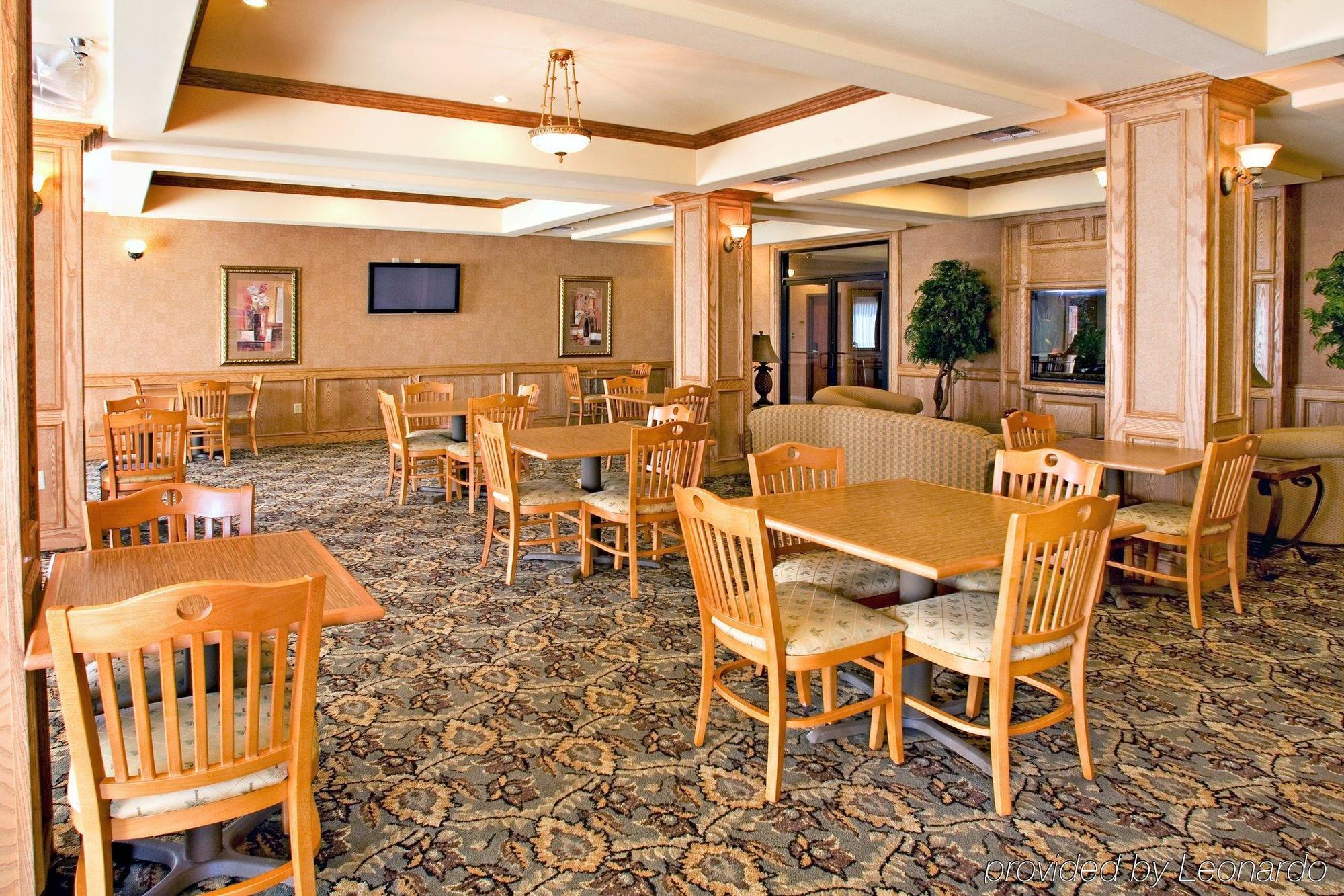 Holiday Inn Express Hotel & Suites Rio Grande City, An Ihg Hotel Restaurant photo